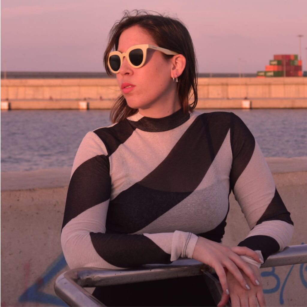 folky tonk, constant distress radio, radio resident, radio online